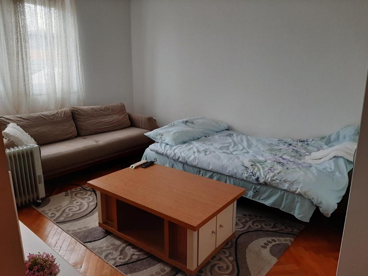 Ulpiana Apartment Centrum, Prishtine ภายนอก รูปภาพ